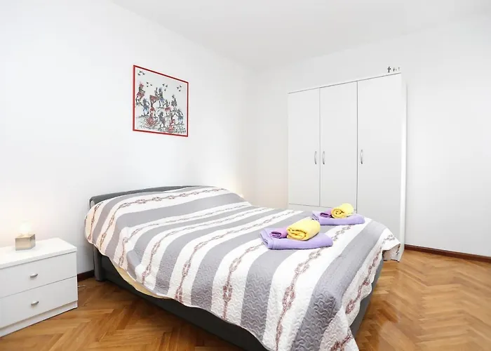 With Wifi - 15541 Split